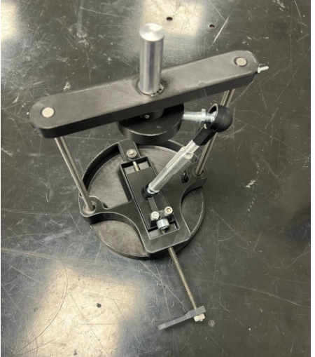 Petite presse mécanique à déformation imposée